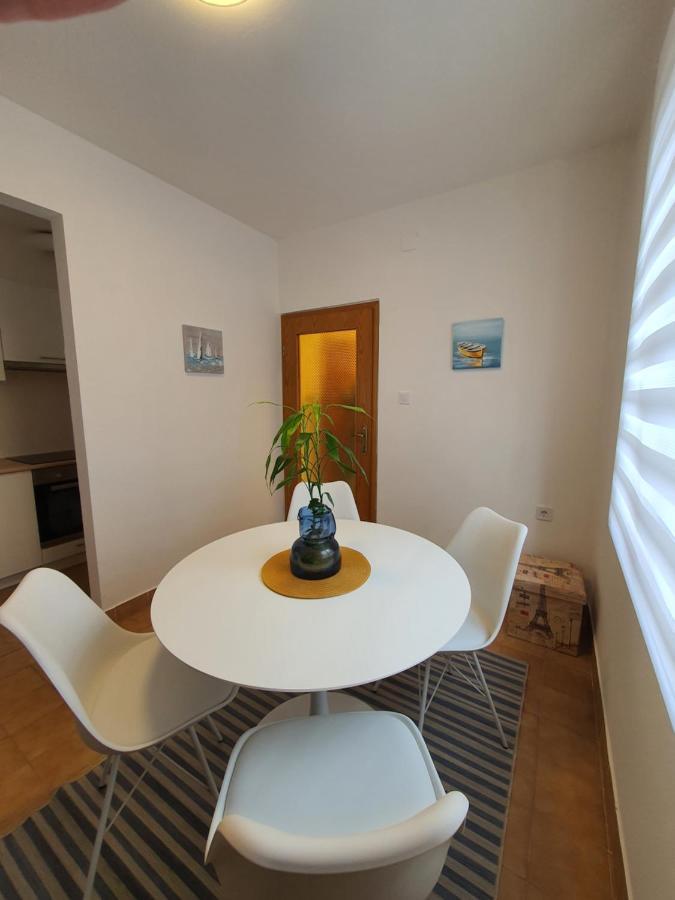 Apartments Luciana & Helena Pula Buitenkant foto